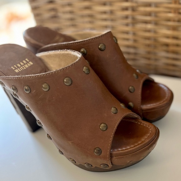 Stuart Weitzman Sequoia Studded Clogs•Sz 10 - Picture 6 of 16